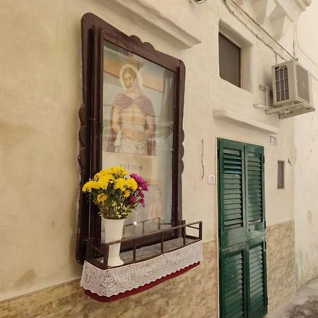 Апартаменты Ecce Homo Галлиполи Экстерьер фото